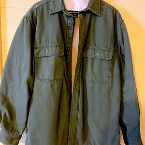 Woolrich Green Lightweight Shirt Jacket with Collared Neckline